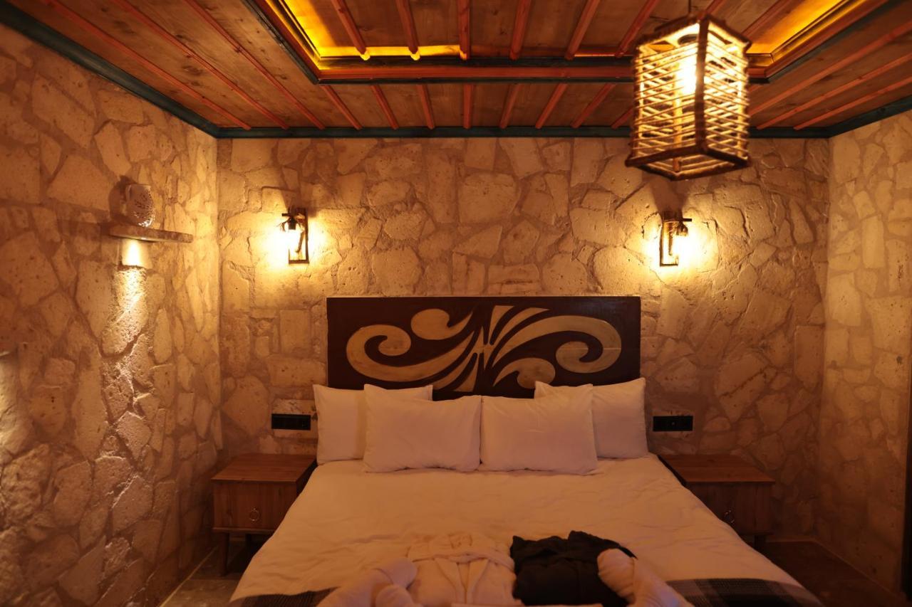Stone Owl Otel & Restaurant Üchisar Bagian luar foto