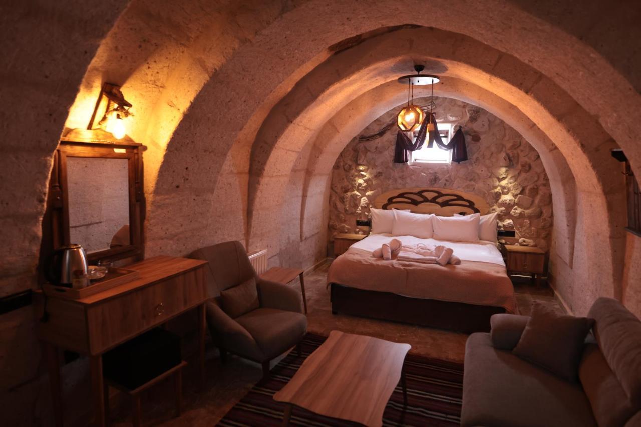 Stone Owl Otel & Restaurant Üchisar Bagian luar foto