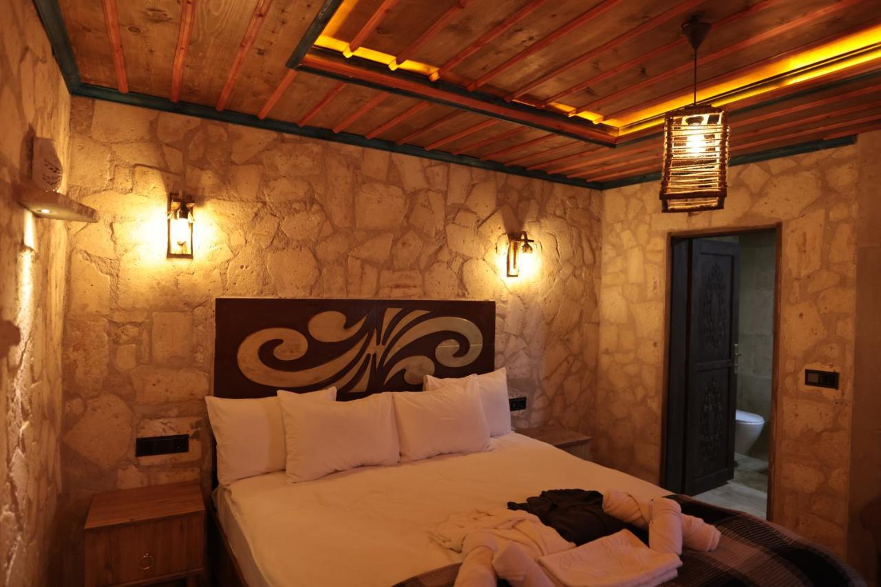 Stone Owl Otel & Restaurant Üchisar Bagian luar foto