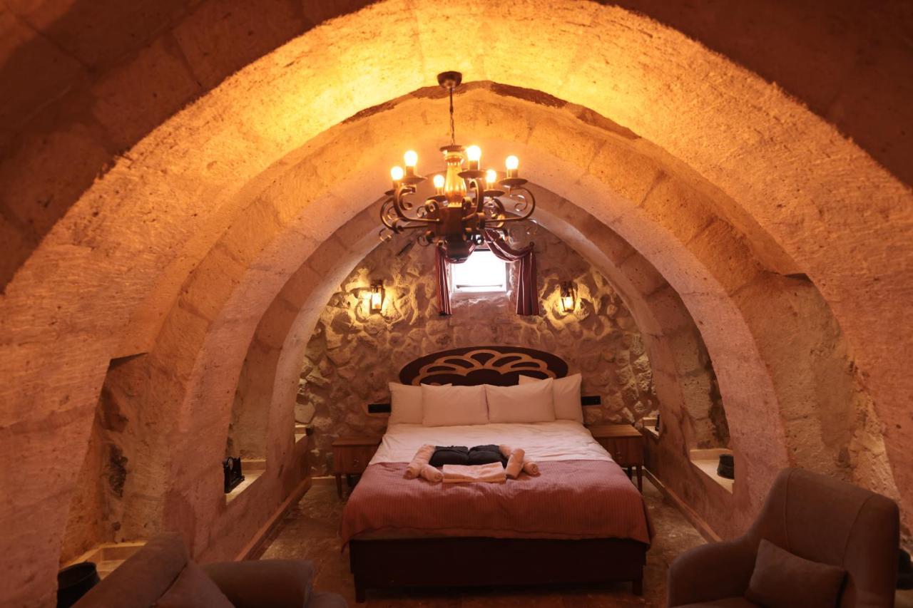 Stone Owl Otel & Restaurant Üchisar Bagian luar foto